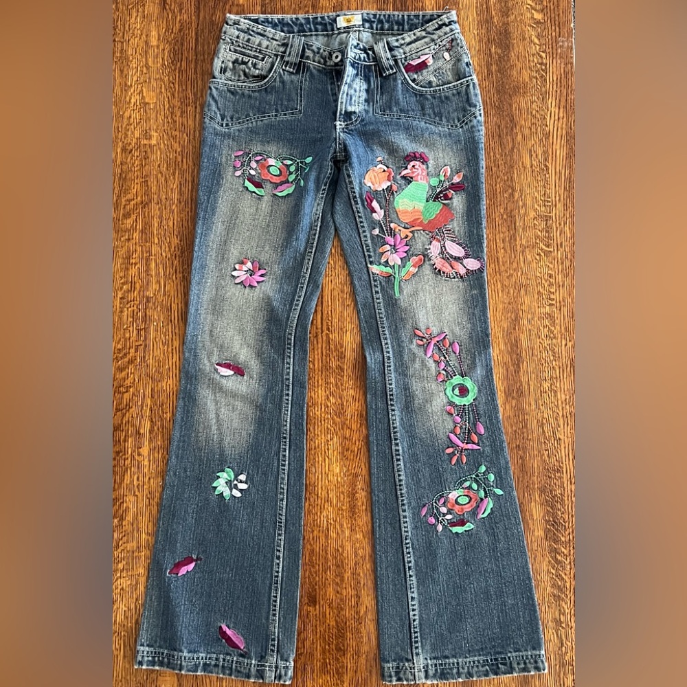 Antik Batik Vintage 2000s Boho Embroidered Flare Jeans Size 27 Bird + Flowers